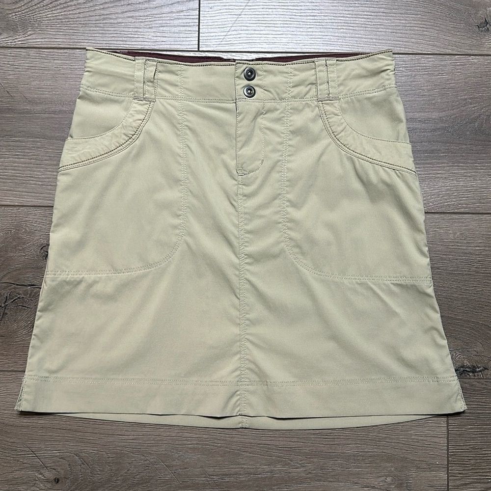 REI 17” Tan High Rise Hiking Casual Nylon Stretch Skirt Size 2